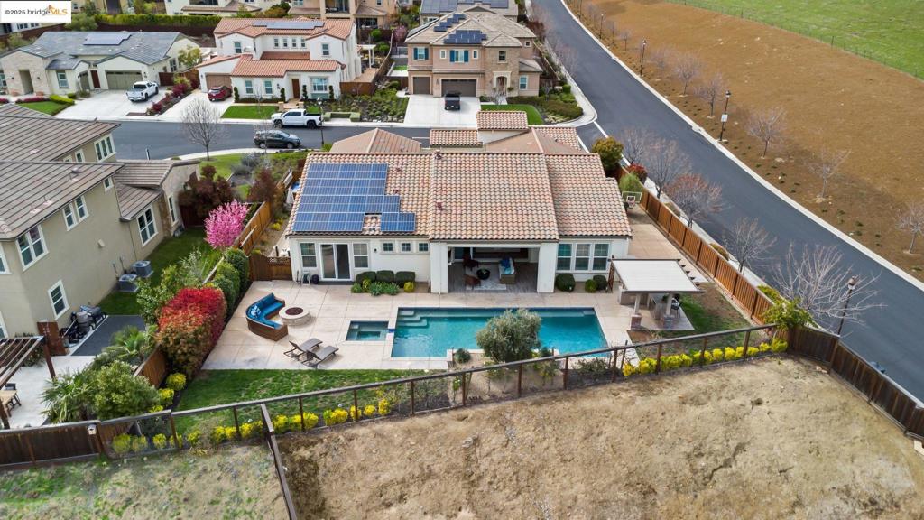 BRENTWOOD - Residential