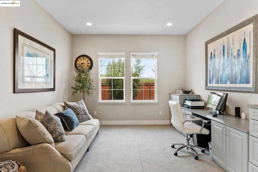 BRENTWOOD - Residential