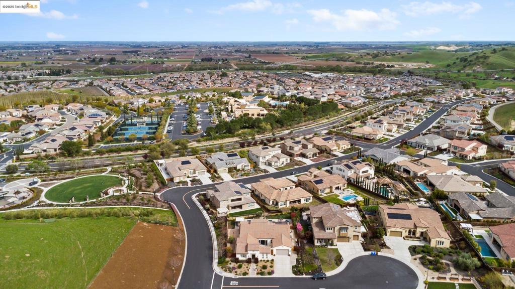 BRENTWOOD - Residential