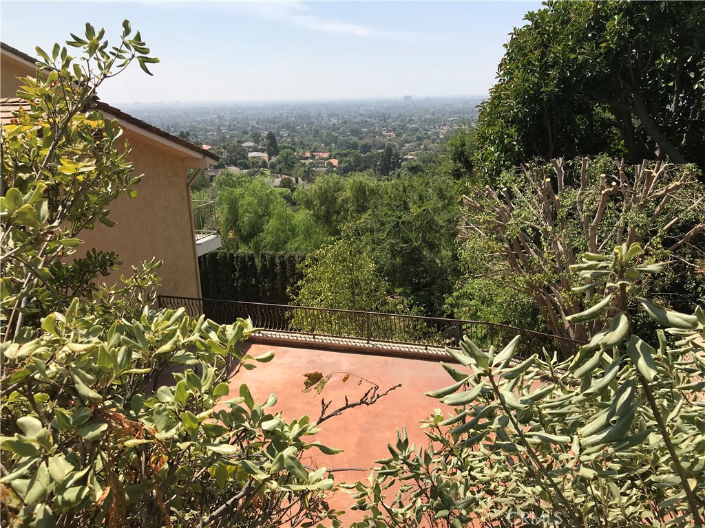 11393 La Vereda Drive