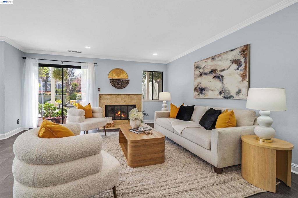 7332 7332 Stonedale Dr