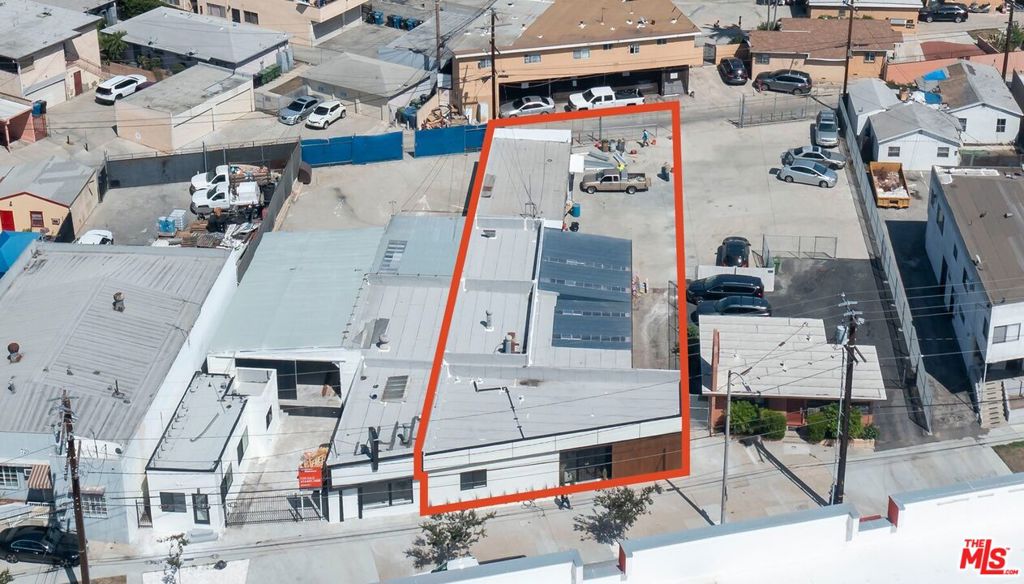 714 Centinela Avenue