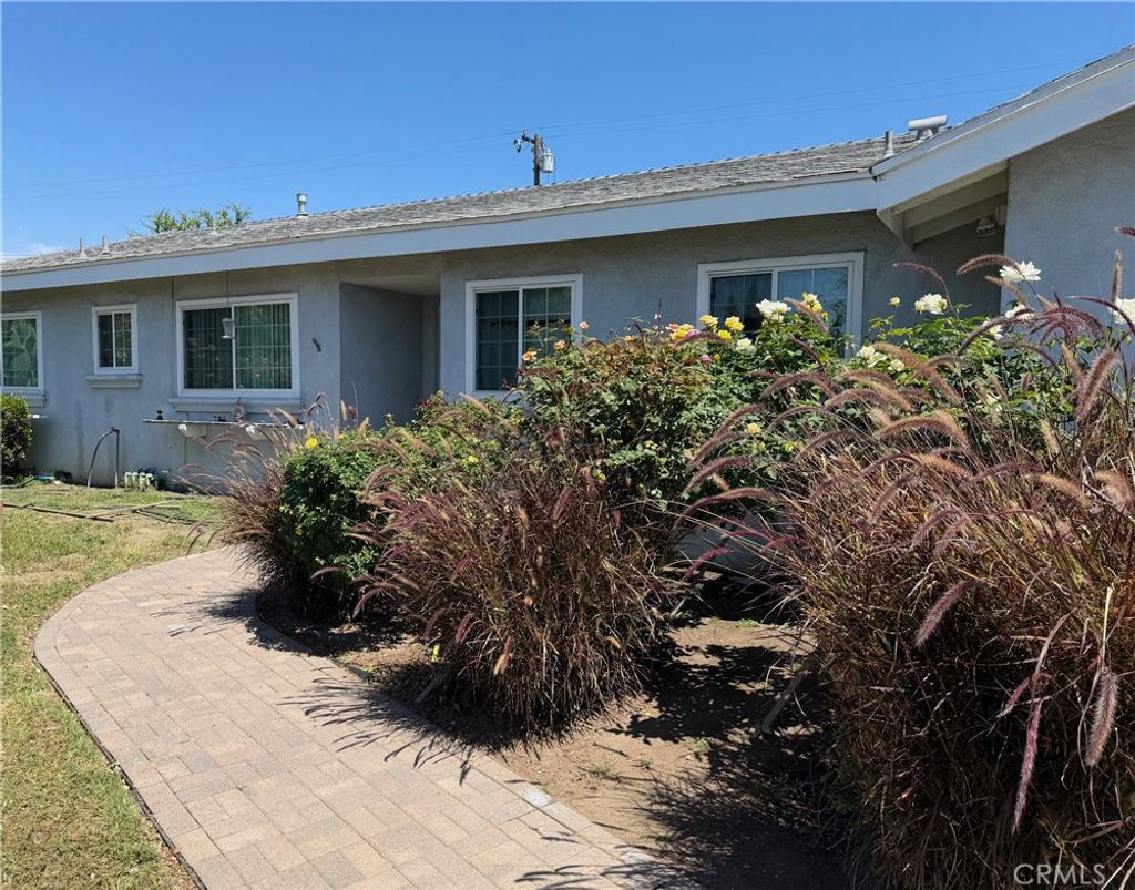 Photo of 11249 Wesley Ave, Pomona, CA 91766 (MLS # IG26082962)