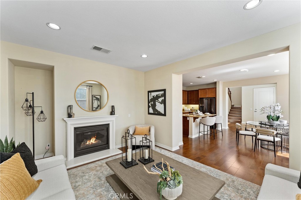 3229 Larkspur Street