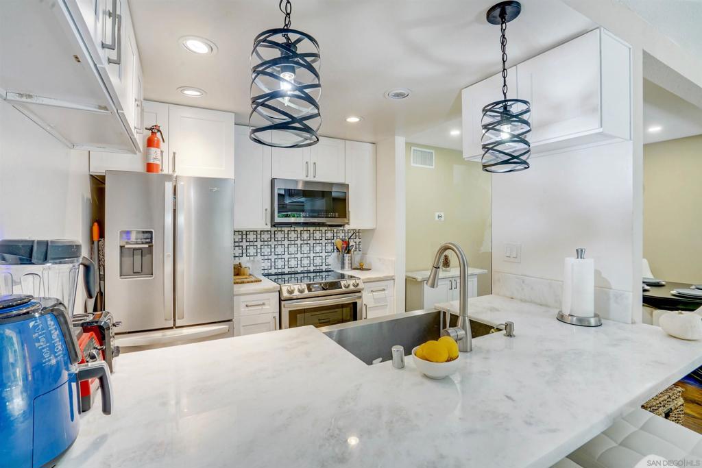 10669 San Diego Mission Rd 105