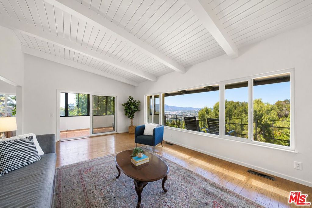 3543 Lavell Drive