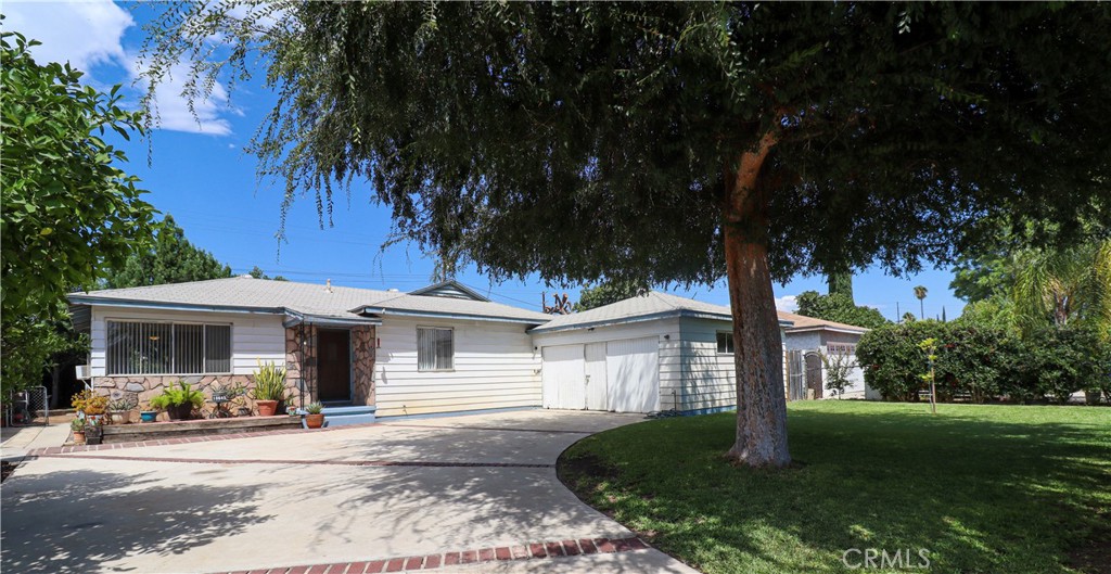 Welcome to this charming 3-bedroom, 1-bath home offering 1,058 sq. ft. of living space on an expansive 7,405 sq. ft. lot. A rare find, this property is brimming with opportunity whether you’re looking to create a dream residence or maximize value with ADU and JADU potential.
Step outside to discover a private backyard oasis featuring a variety of mature fruit trees perfect for those who enjoy gardening. There is also a Monarch Butterfly garden with pollinator plants a true sanctuary for nature lovers.
Ideally located near major freeways, shopping centers, dining, and schools, this home combines convenience, charm, and untapped potential all in one.
Don't miss the chance to transform this property into your dream home or income-producing investment!
