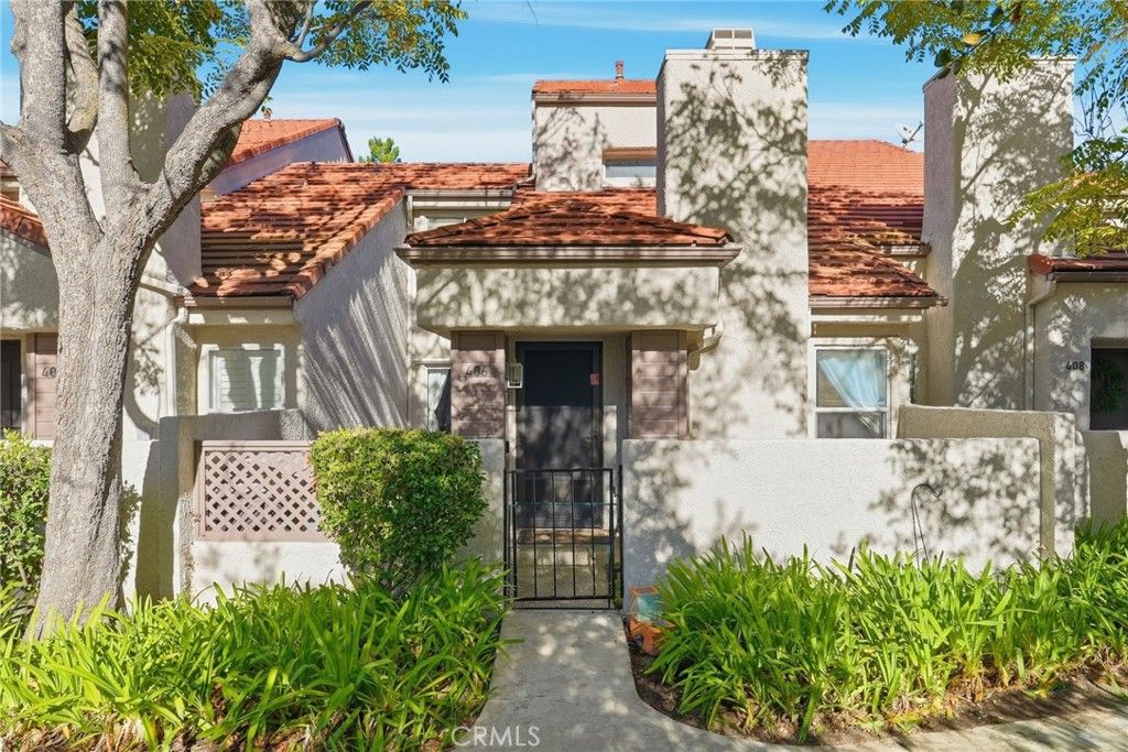 Photo of 406 Via Colinas, Thousand Oaks, CA 91362 (MLS # SR25267705)