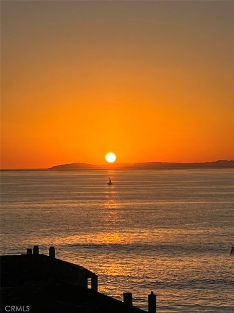 Photo of 34 Blue Lagoon, Laguna Beach, CA 92651 (MLS # LG26063218)