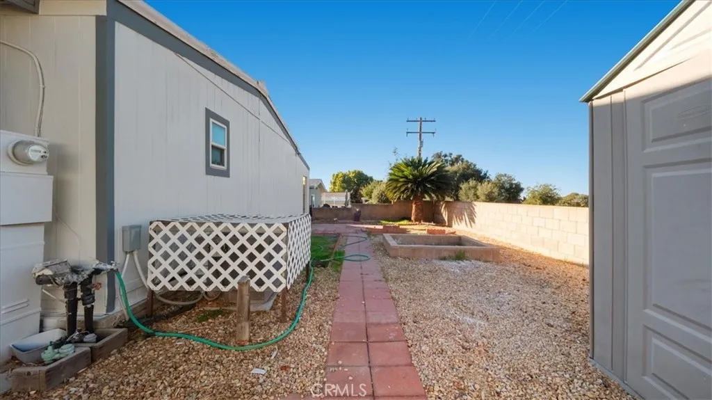 Cherry Valley, California 92223, United States, 2 Bedrooms Bedrooms, ,2 BathroomsBathrooms,Residential,Pending,184797