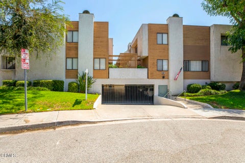 Photo of 714 N Howard ST #H, Glendale, CA 91206 (MLS # P1-28450)