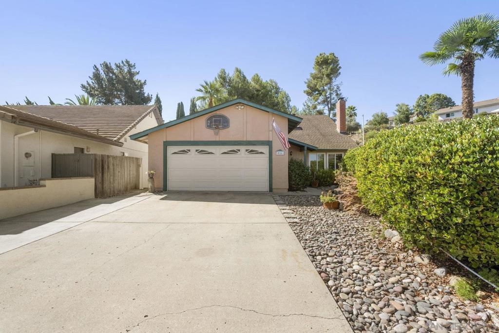 15541 Paseo Jenghiz