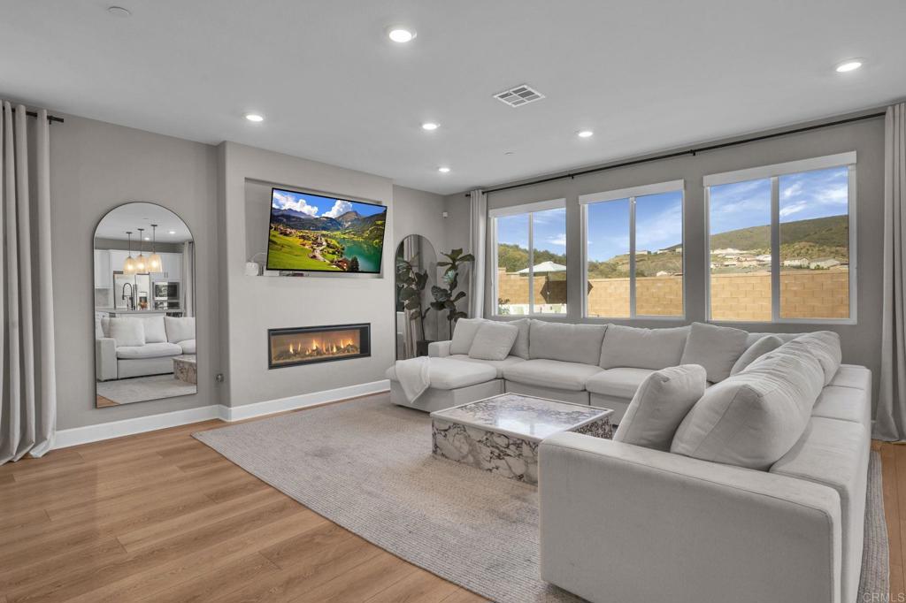 916 Lindbergh Drive