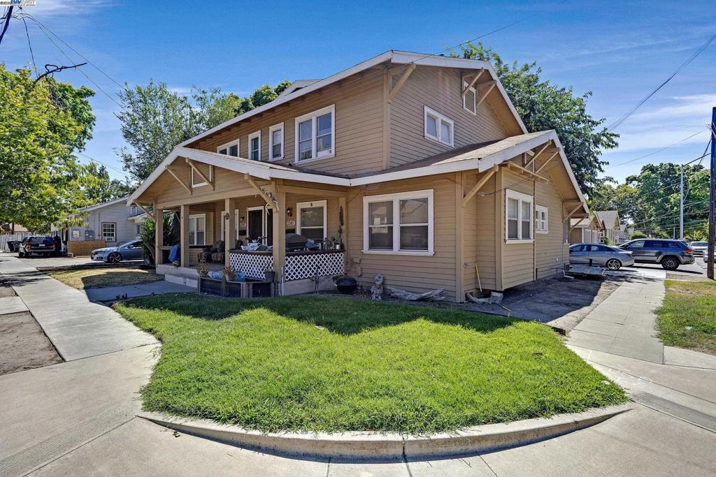Unique Property and Unique Opportunity. Great location near W. 11th Street. 3 homes on 3 separate parcels. Looks like 3 homes on one lot. Corner lot. 1241 Parker: 3 bedrooms, 2 baths, 1170 square feet with attached garage. 1243 Parker: 3 bedroom, 1.5 bath, 1734 square feet, detached garage. 1245 Parker: 2 bedroom, 1.5 baths, 1548, detached garage. Lot size is unverified. Buyer to verify lot size, property condition, and square footage. Property does need some work Property being sold together. Offers will be reviewed upon submission.