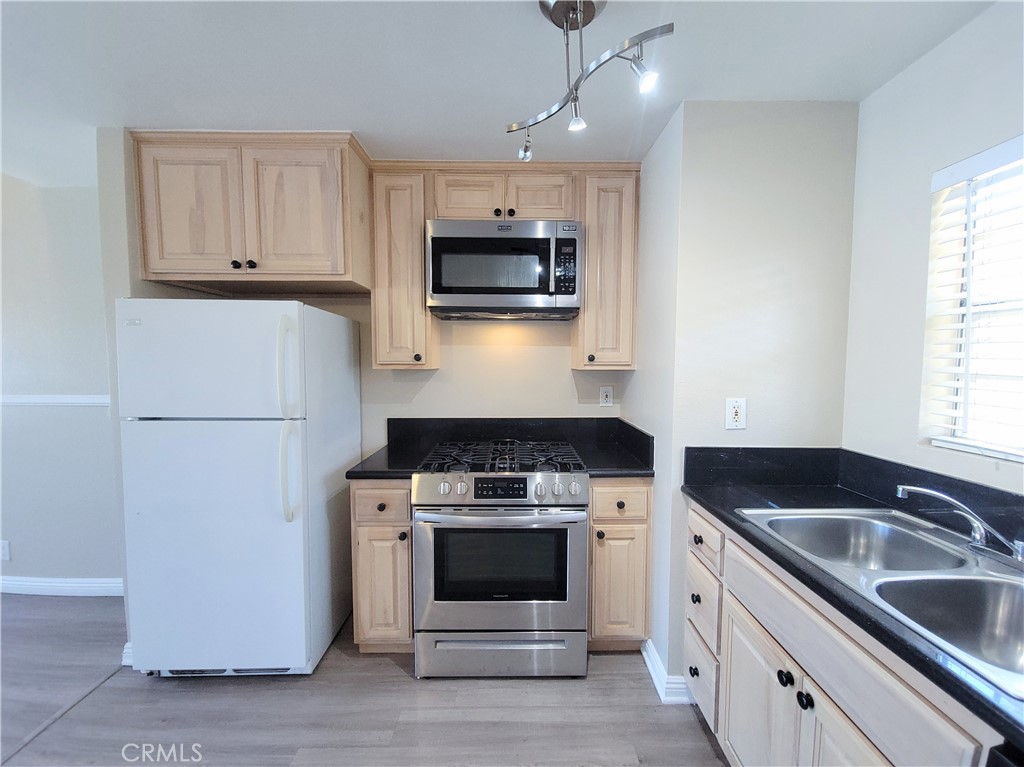 Bristol Shores (BRS) - Residential Lease