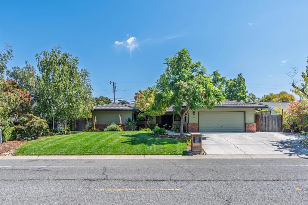 Excellent Los Altos location with extensive remodel throughout. The modern design of the gourmet kitchen features a 48-inch gas range, Viking hood, island with prep sink, warming oven, and many top-of-the-line appliances. The inviting home features great natural light, with the living room, family room and master bedroom all having direct access to the spacious yard. The indoor-outdoor aesthetic includes walls of glass facing the backyard, which includes a cozy firepit. Other features include hardwood floors, separate laundry room, and multiple fireplaces. The home is located on a great street and the neighborhood features a charming library, public parks, three shopping areas, and easy access to Hwy 280 transportation.