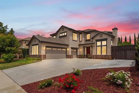 Photo of 18320 Serra Avenida, Morgan Hill, CA 95037 (MLS # ML82051788)