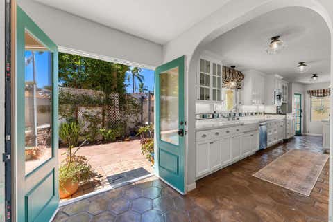 Tiny photo for 4642 E Talmadge Drive Dr, San Diego, CA 92116 (MLS # 260017823SD)