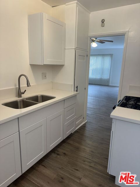 Photo of 2560 Venice Boulevard, Los Angeles, CA 90019 (MLS # 26656515)