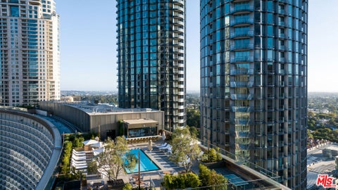 Photo of 211 W Elm Court #6B, Los Angeles, CA 90067 (MLS # 26103784)