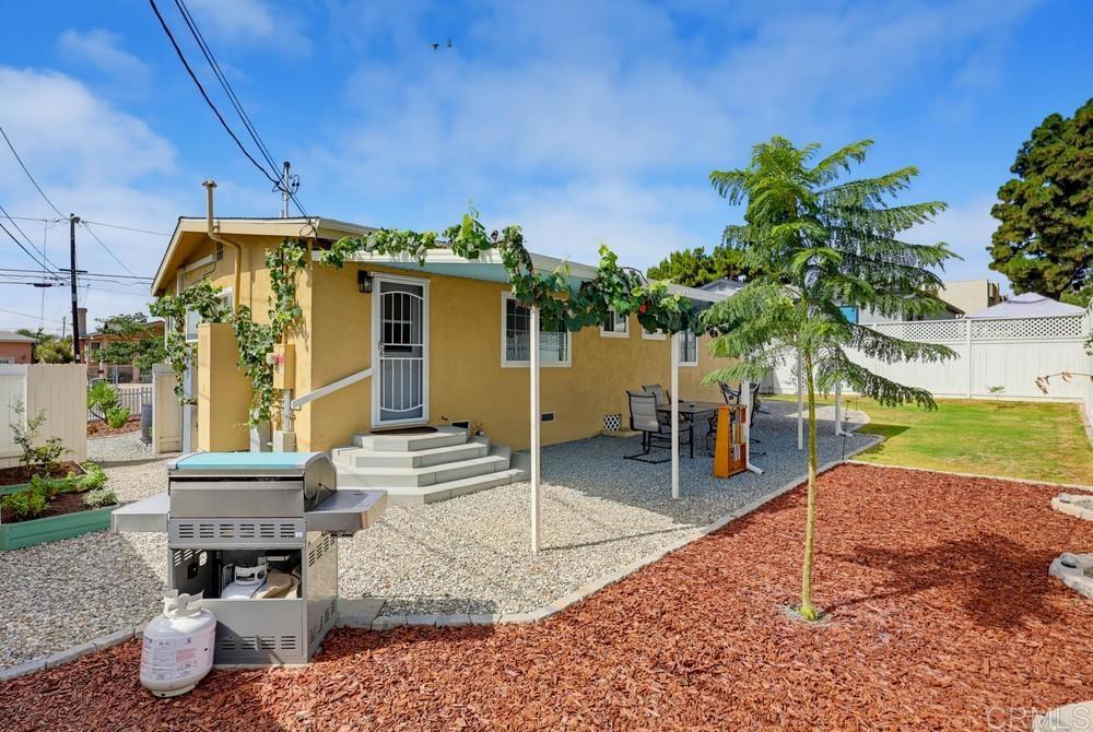 4790 Solola Ave AVE