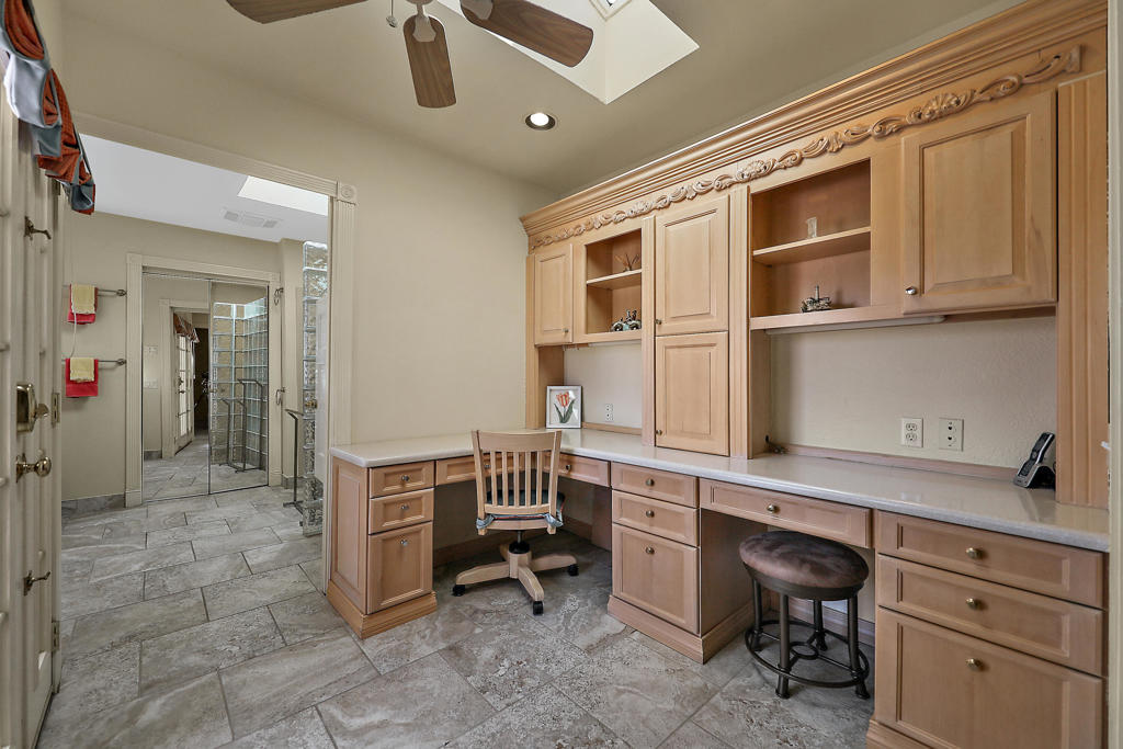Avondale Country Clu - Residential