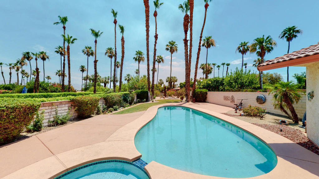 Avondale Country Clu - Residential