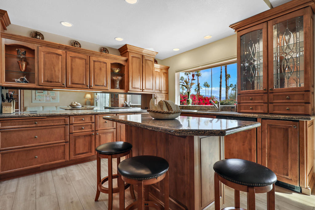 Avondale Country Clu - Residential