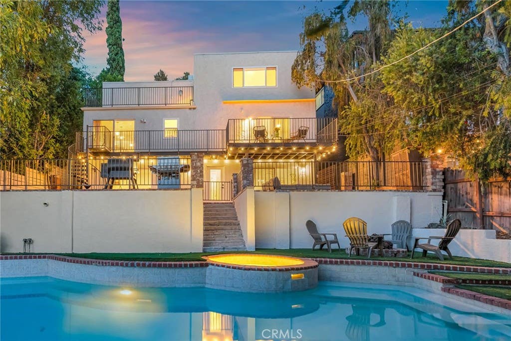 Photo of 5215 Baza AVE, Woodland Hills, CA 91364 (MLS # SB26115571)