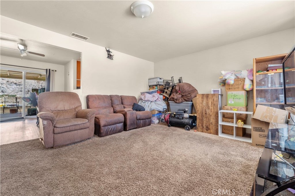 530 E Mountain View