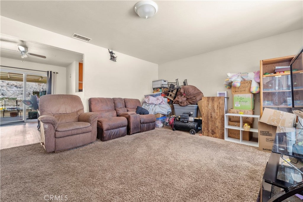 530 E Mountain View