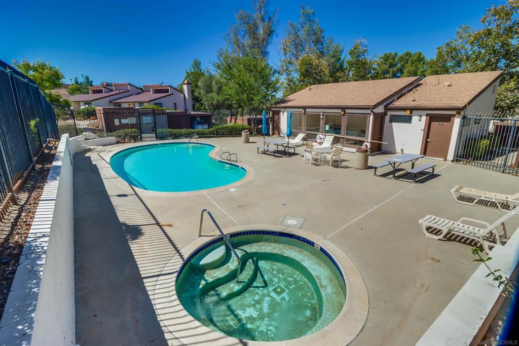 Ramona - Residential