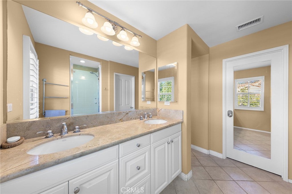 78 Keepsake, Irvine CA 92618 - Photo 28