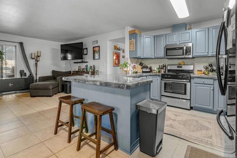 128 Frontier Ln Oceanside CA 92054