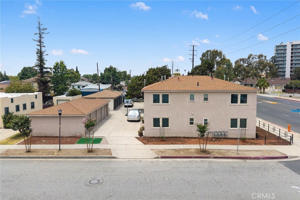 11944 Rosecrans Avenue