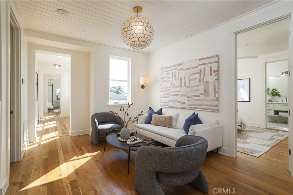 Newport Heights (NEWH) - Residential