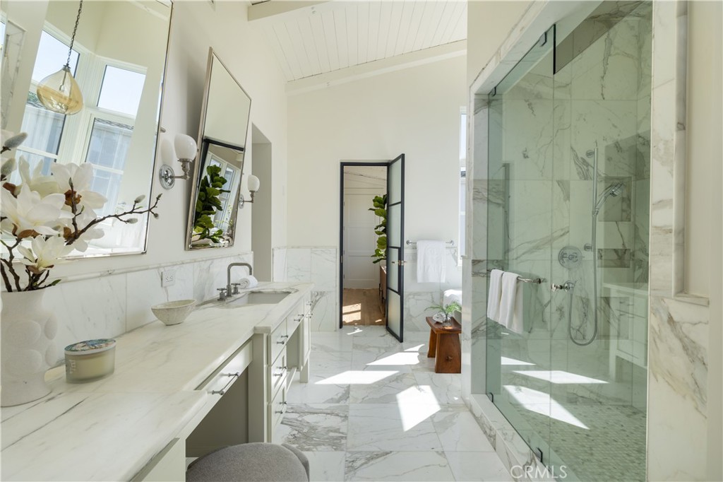 Newport Heights (NEWH) - Residential