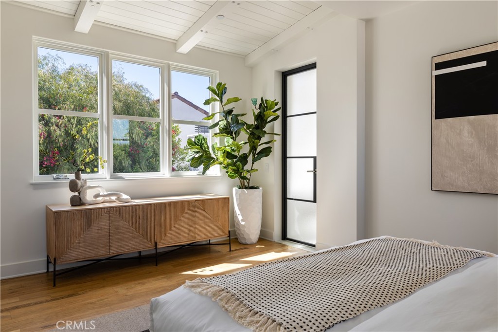 Newport Heights (NEWH) - Residential