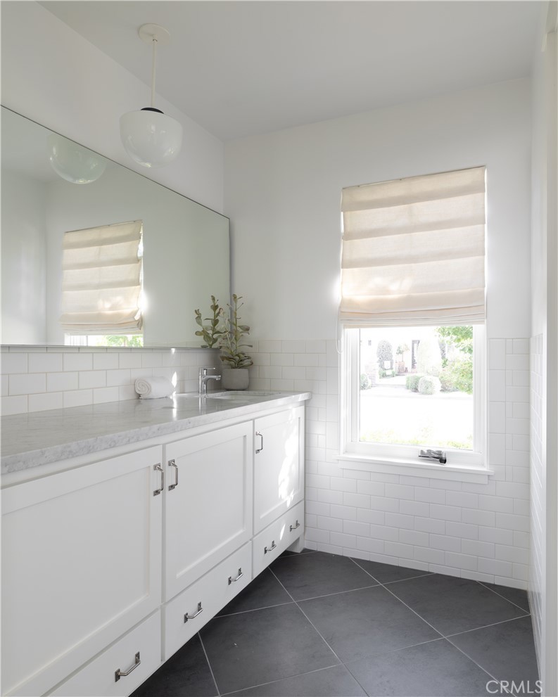 Newport Heights (NEWH) - Residential