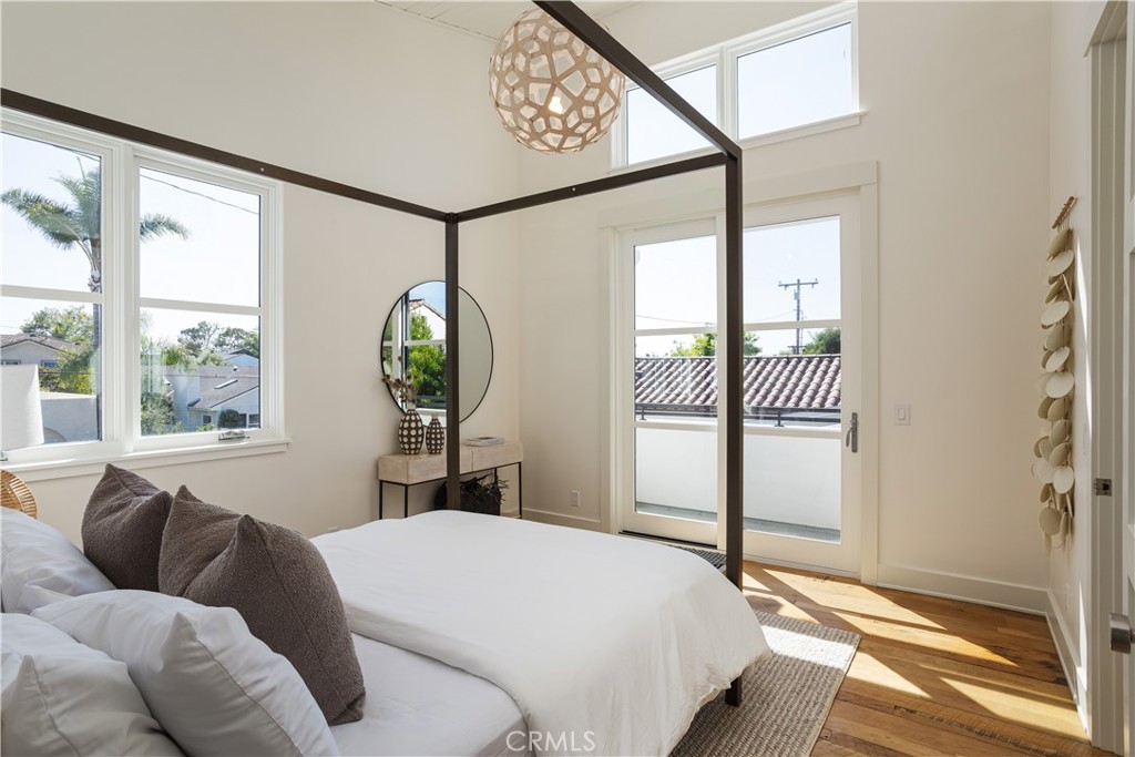 Newport Heights (NEWH) - Residential