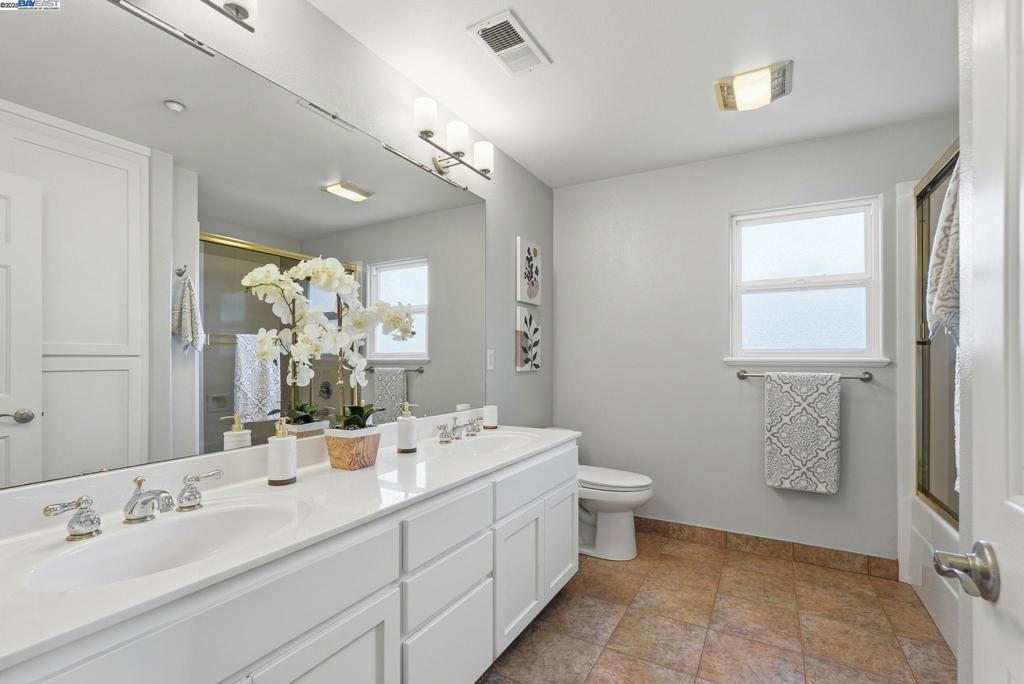 MULFORD GARDENS - Residential