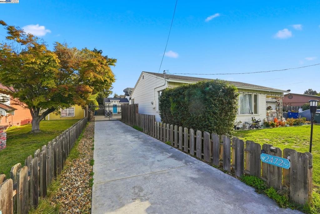 MULFORD GARDENS - Residential