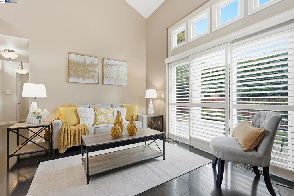 MULFORD GARDENS - Residential