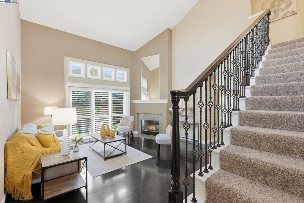 MULFORD GARDENS - Residential