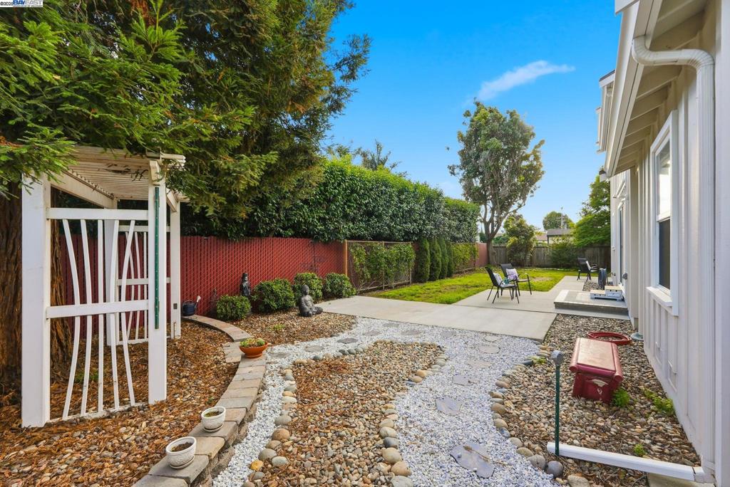 MULFORD GARDENS - Residential