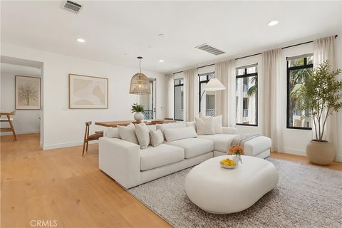 Photo of 5625 Crescent Park PARK W #207, Playa Vista, CA 90094 (MLS # SR26123699)