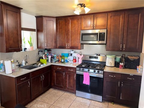 Photo of 1263 N Phillips ST, Banning, CA 92220 (MLS # OC26111388)