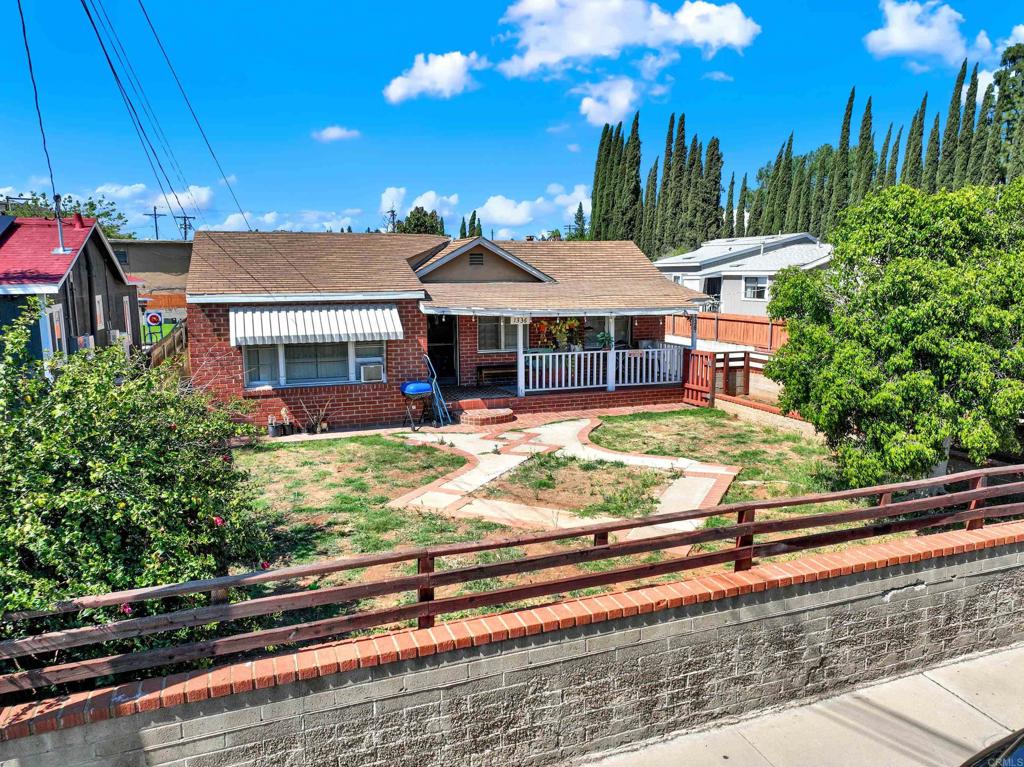 1336 Peach Avenue