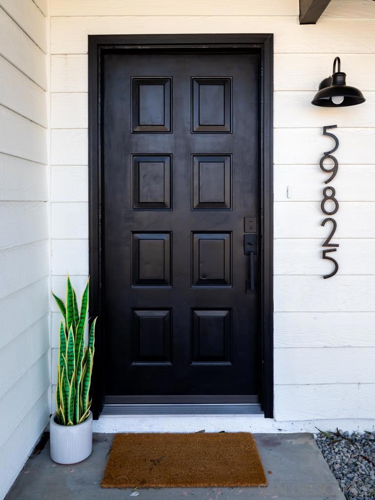 59825 Calle De Las Flores