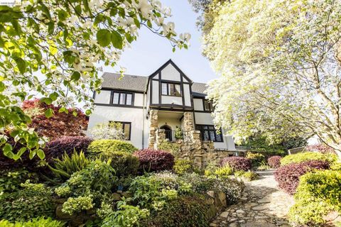 Photo of 305 Sheridan Ave, Piedmont, CA 94611 (MLS # 41132252)